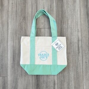 Trader Joe’s Mini Tote Bag Spring Pastel Green NWT
